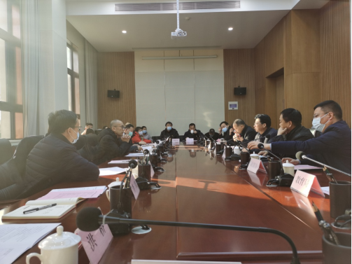 邱勇副院长一行赴富平县调研扶贫工作看望慰问扶贫干部和困难群众(图2)