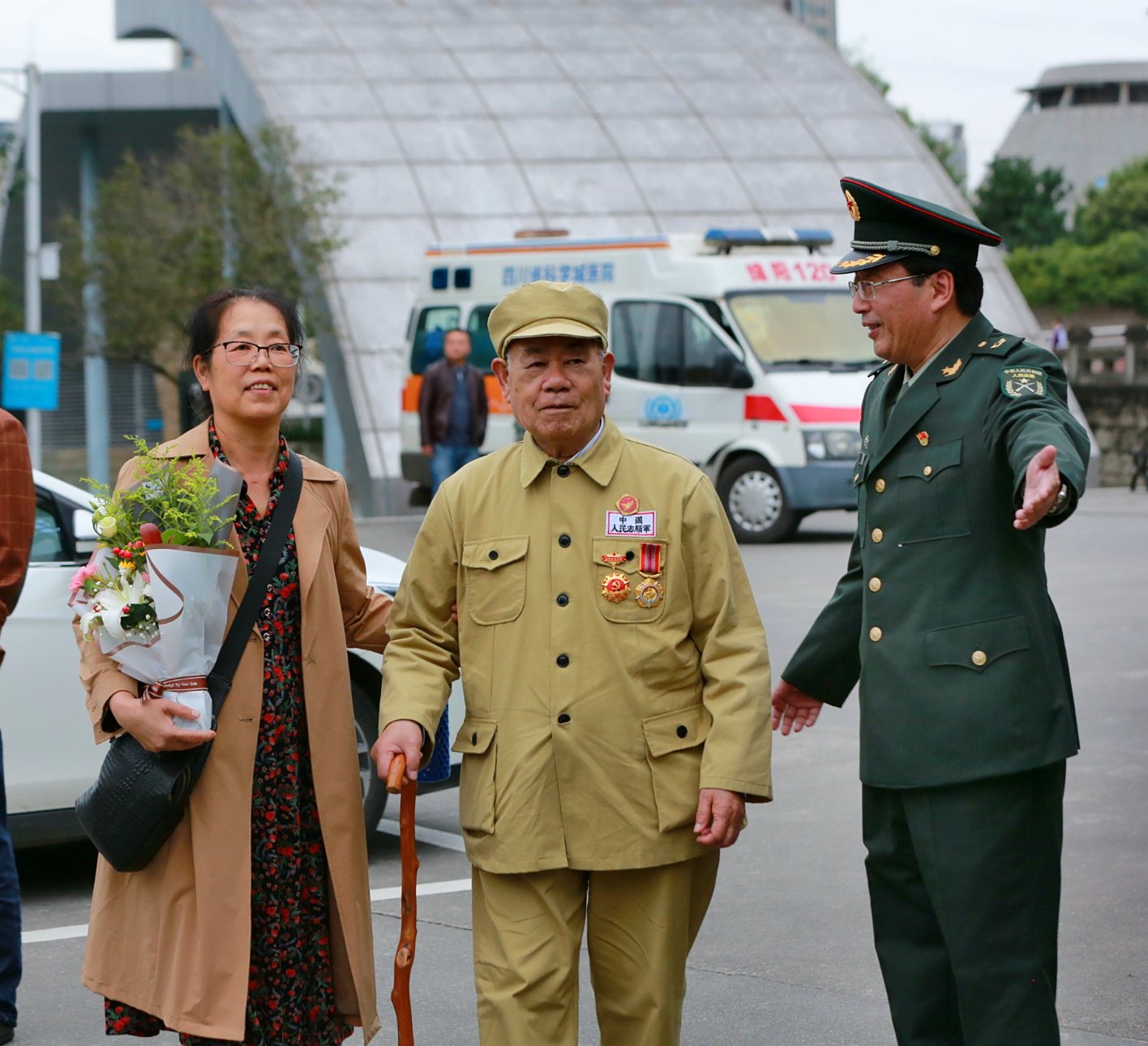 先烈永不忘,浩气定长存!致敬每一位英雄!(图3) 先烈永不忘,浩气定长存!致敬每一位英雄!(图3)