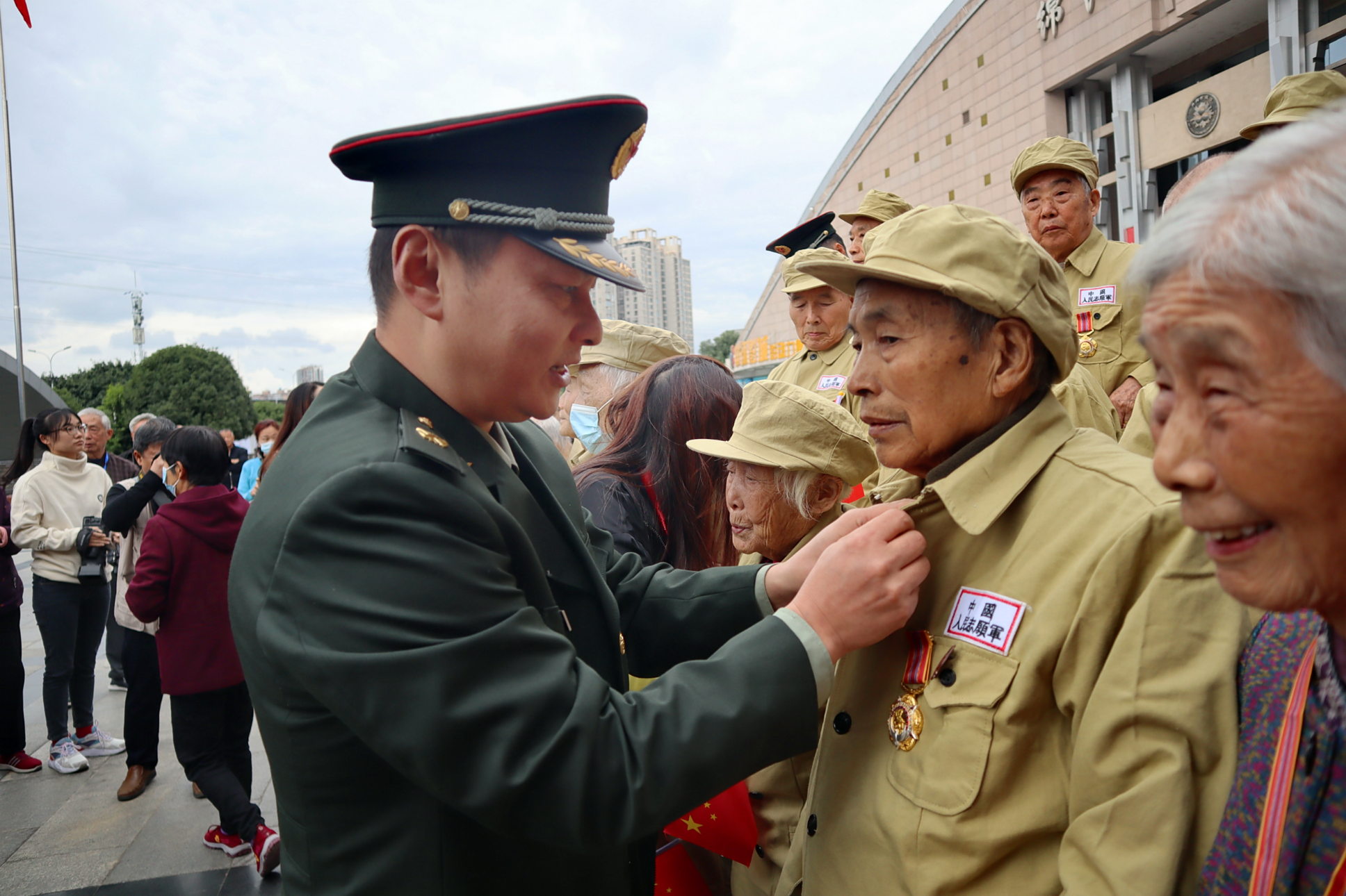 先烈永不忘,浩气定长存!致敬每一位英雄!(图4) 先烈永不忘,浩气定长存!致敬每一位英雄!(图4)