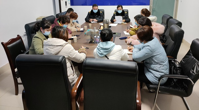 科学城市场监管局组织召开零售药店集体约谈会(图1)