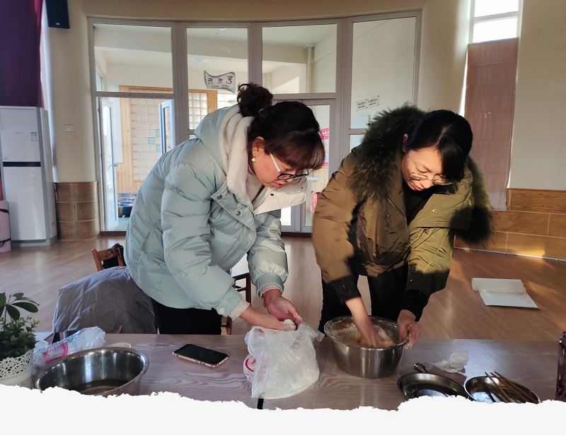 凝心聚力共谋“食”育   务实笃行共享“食”光--春蕾学校幼托中心小班组11月大教研活动(图3)