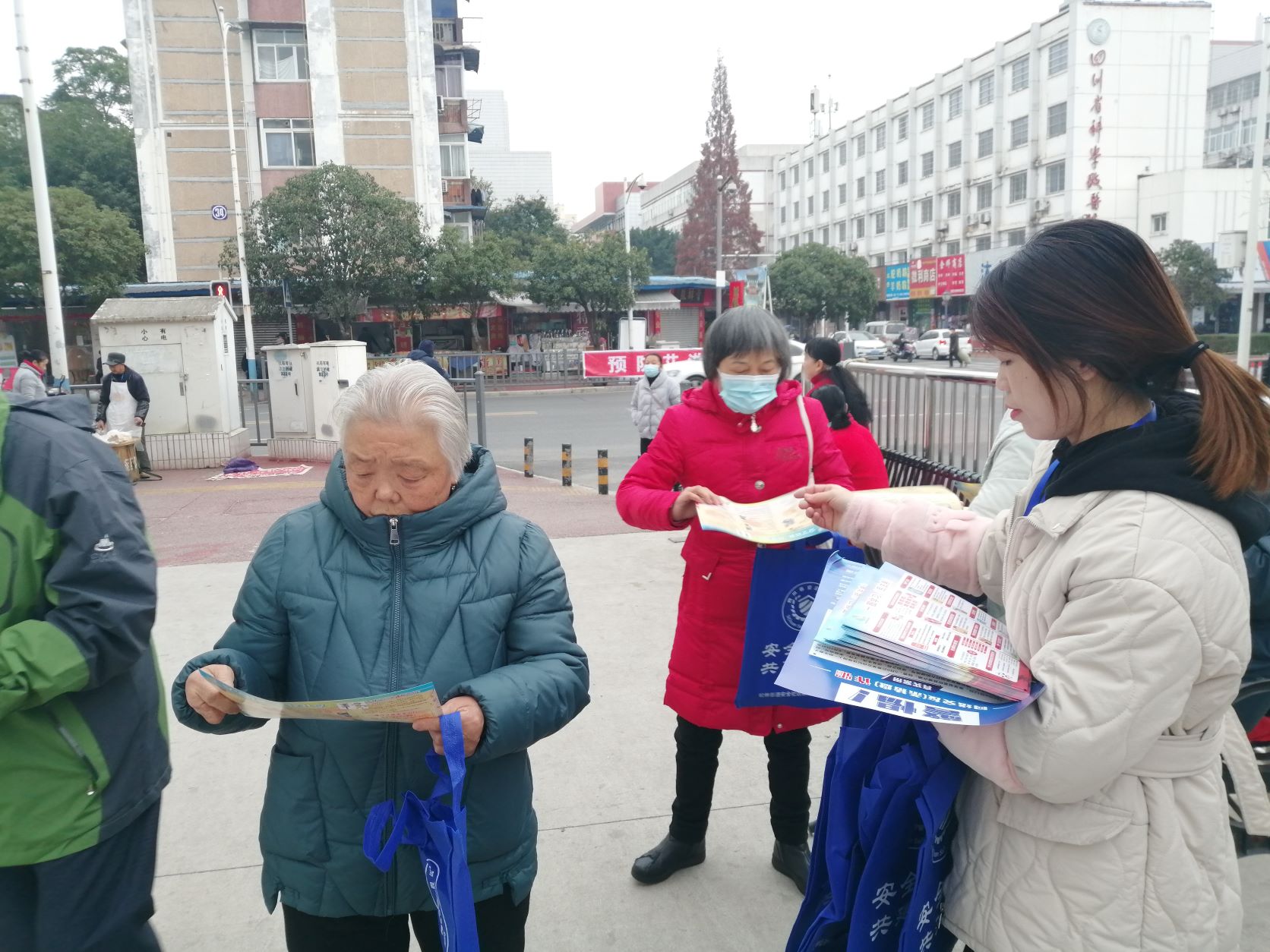 春雷街道工作动态 （“12·4”宪法日宣传专刊—2021年第二十八期）(图7)