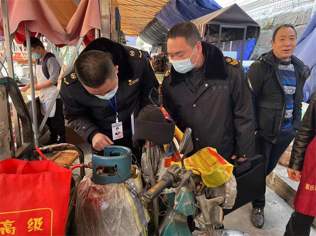 科学城市场监管局“春雷行动2022”第三期  液化石油气瓶专项监督检查(图1)