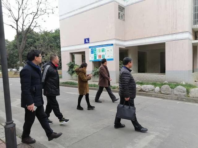 春雷街道工作动态 (疫情防控工作专刊-2022第二期)(图1) 春雷街道工作动态 (疫情防控工作专刊-2022第二期)(图1)