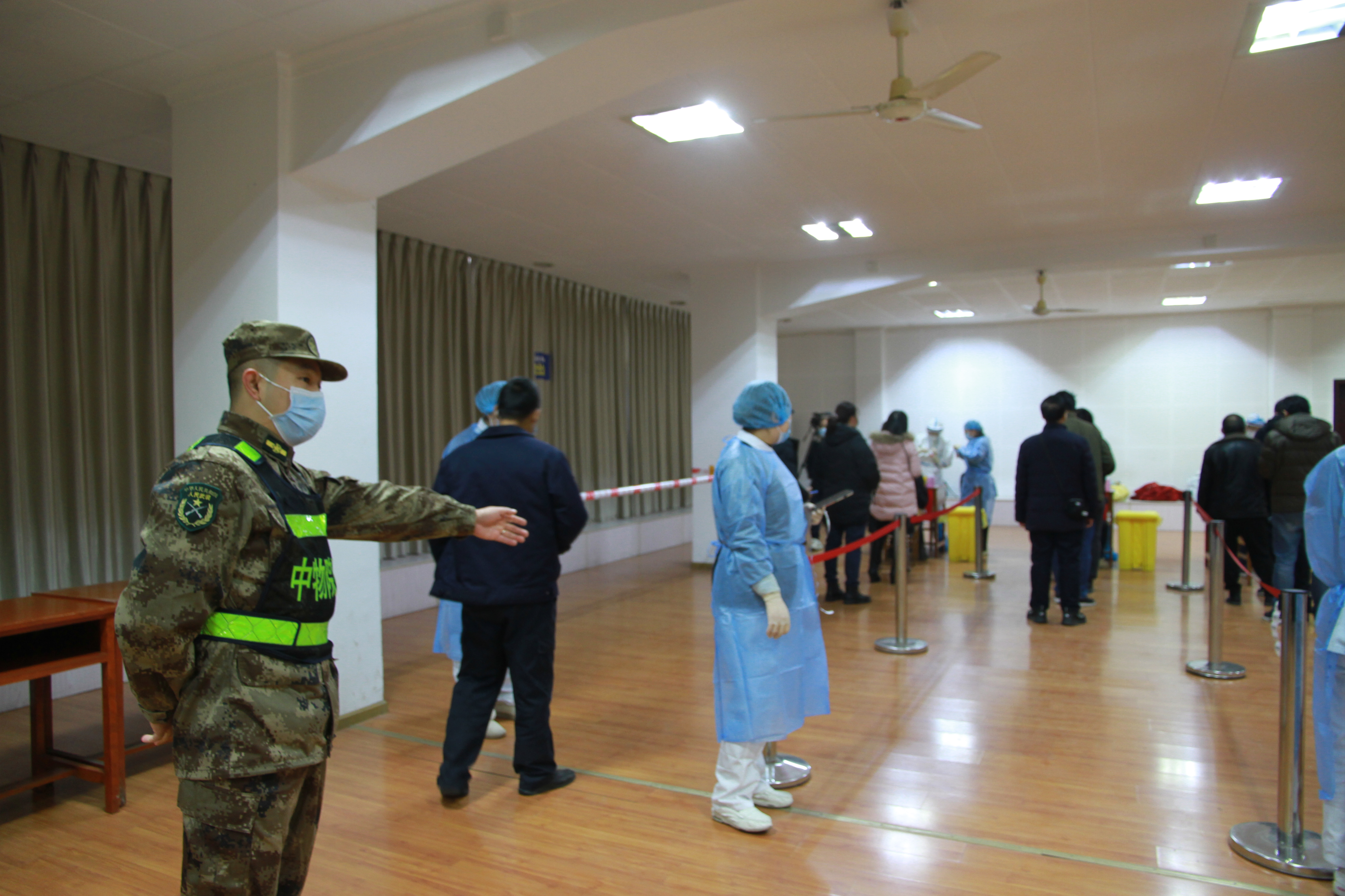  保障平安返岗 中物院民兵应急分队筑起迷彩防线(图5)