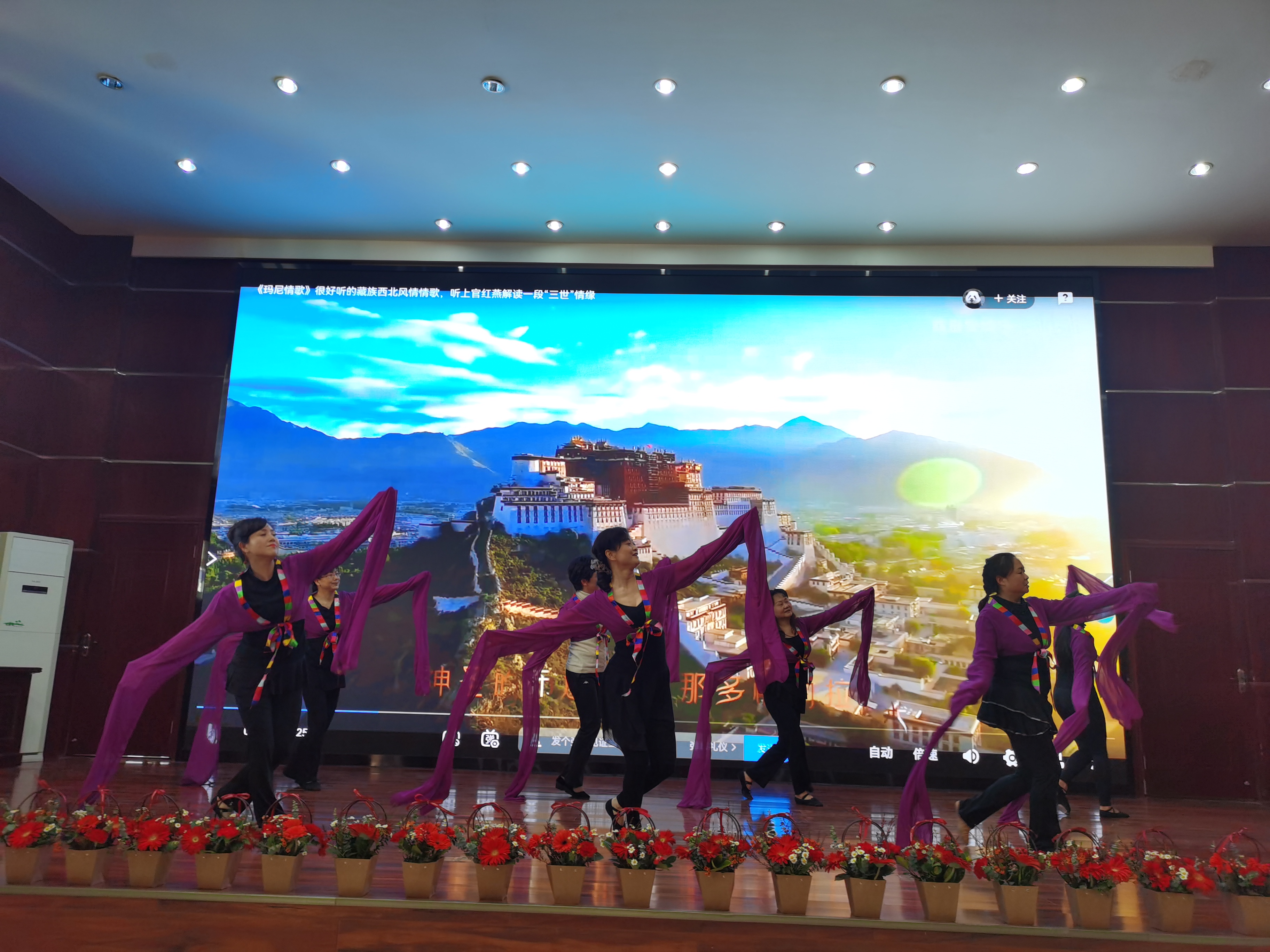 感受奥运“她”力量,冰雪里绽放光芒——医疗与民政中心分工会开展2022年三八节学习交流会(图9) 感受奥运“她”力量,冰雪里绽放光芒——医疗与民政中心分工会开展2022年三八节学习交流会(图9)