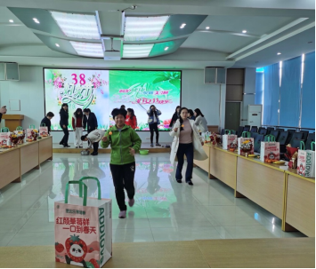 “争做魅力女神”——服务保障中心分工会开展“三八妇女节”庆祝活动(图6)