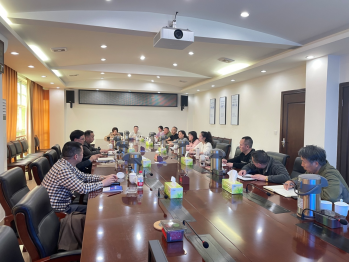 攻坚克难 行稳致远---基建房产中心召开2022年度工作会议(图2)