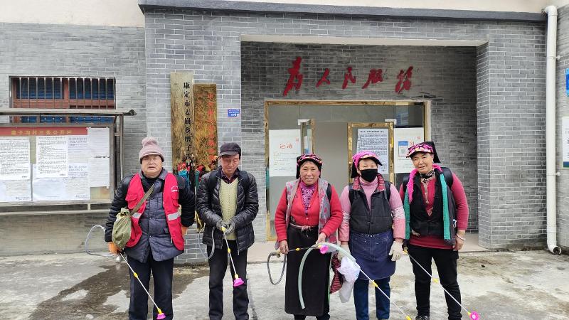 助力乡村振兴！ 九〇三医院开展康定市磨子沟村产业帮扶工作(图2)