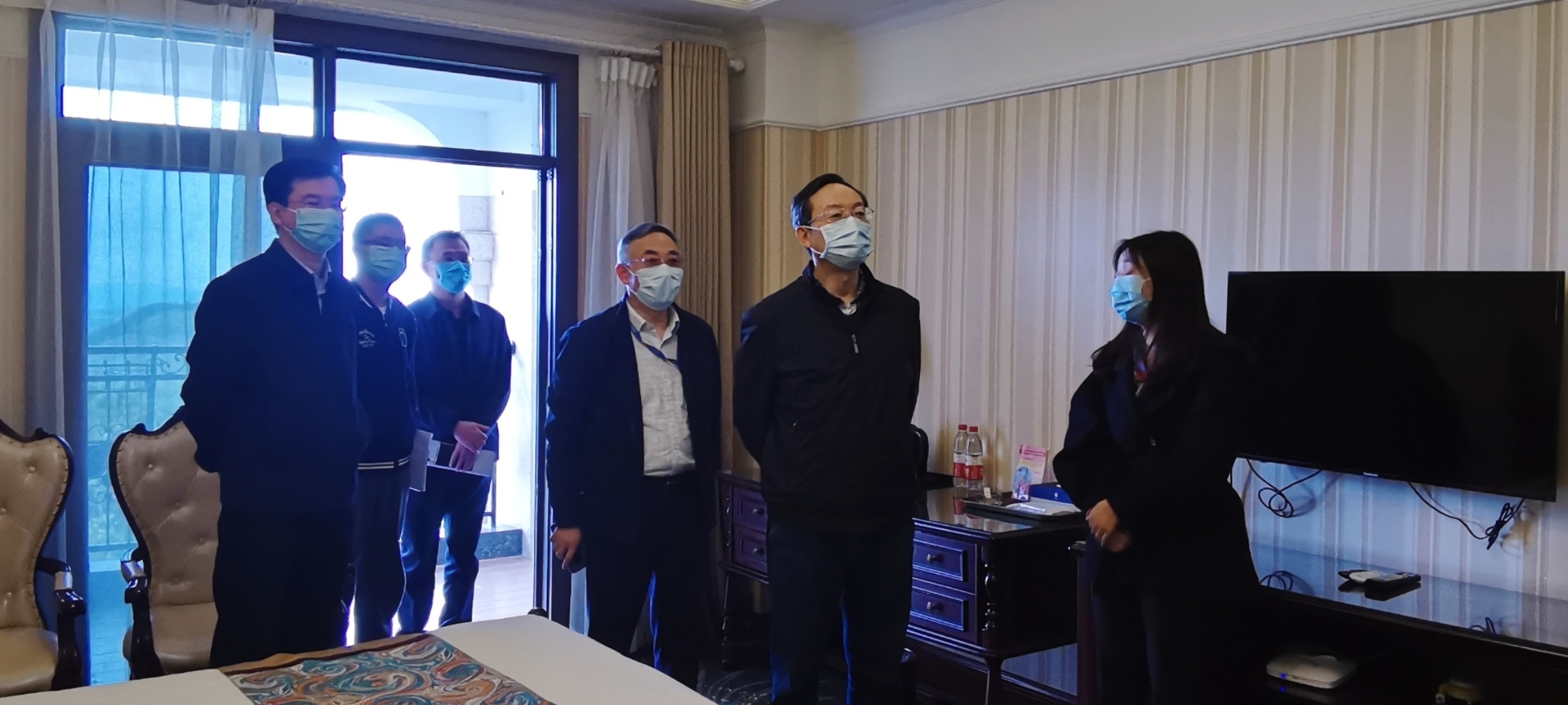 王洋副院长视察院集中休养点疫情防控工作(图2) 王洋副院长视察院集中休养点疫情防控工作(图2)