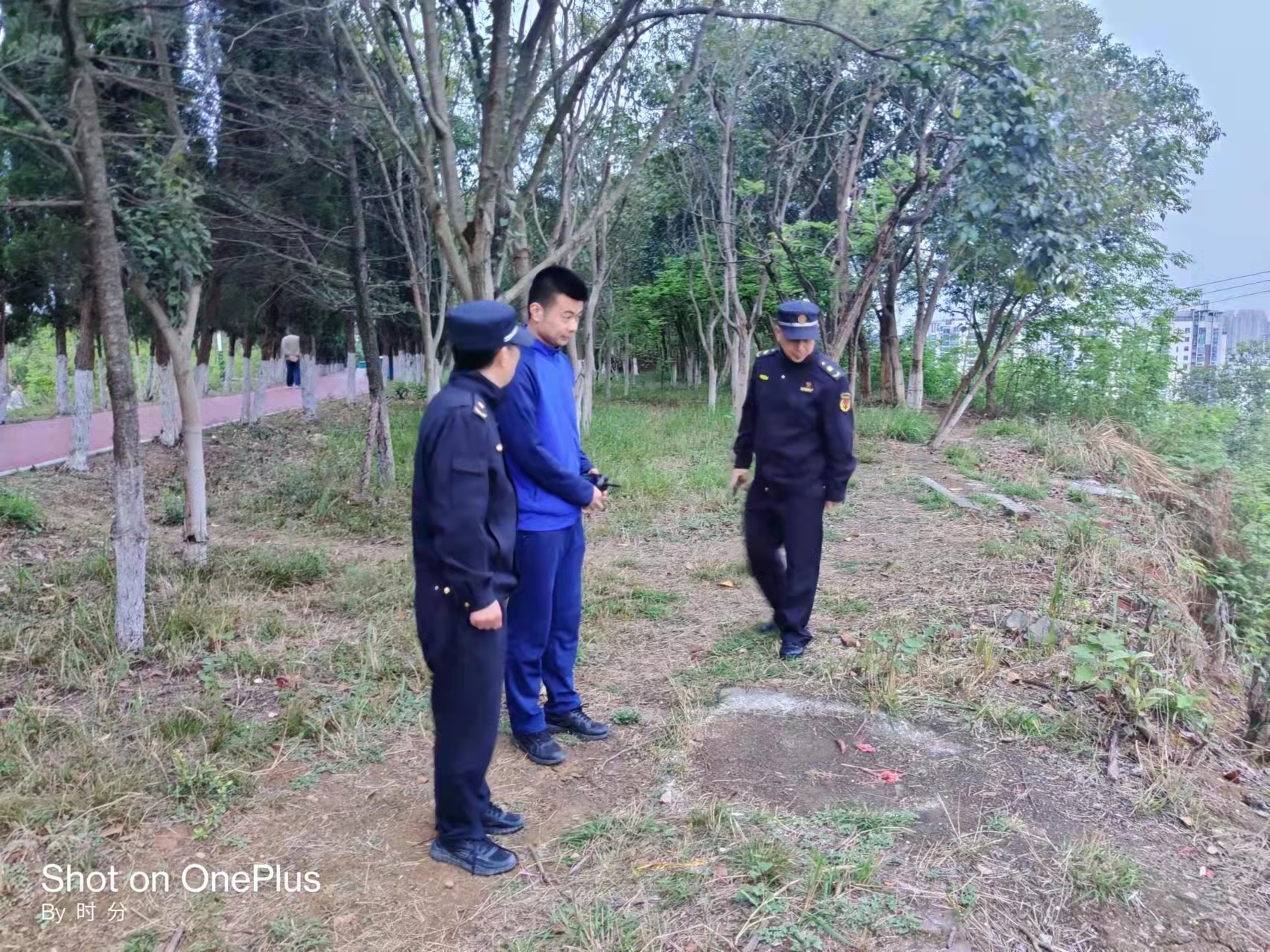 城管中心圆满完成清明节期间消防安全保障任务(图2)