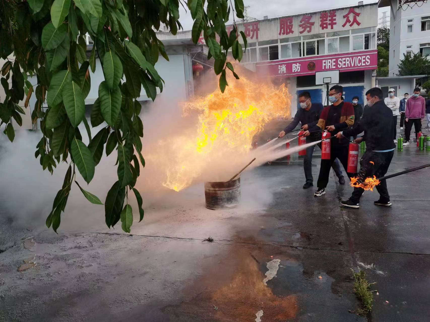 院专项服务单位走进“红门”学消防(图5)