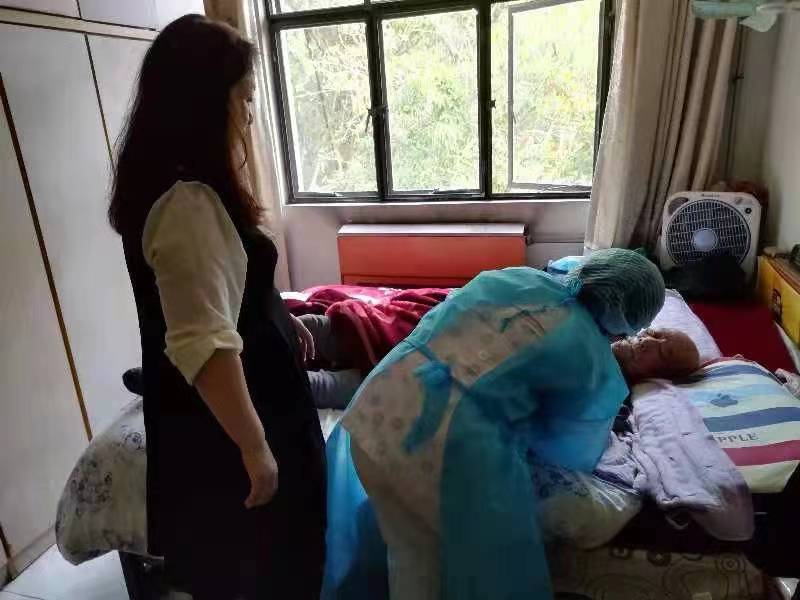 多措并举 全力攻坚---科学城掀起60岁以上老年人疫苗接种攻坚热潮(图14) 多措并举 全力攻坚---科学城掀起60岁以上老年人疫苗接种攻坚热潮(图14)