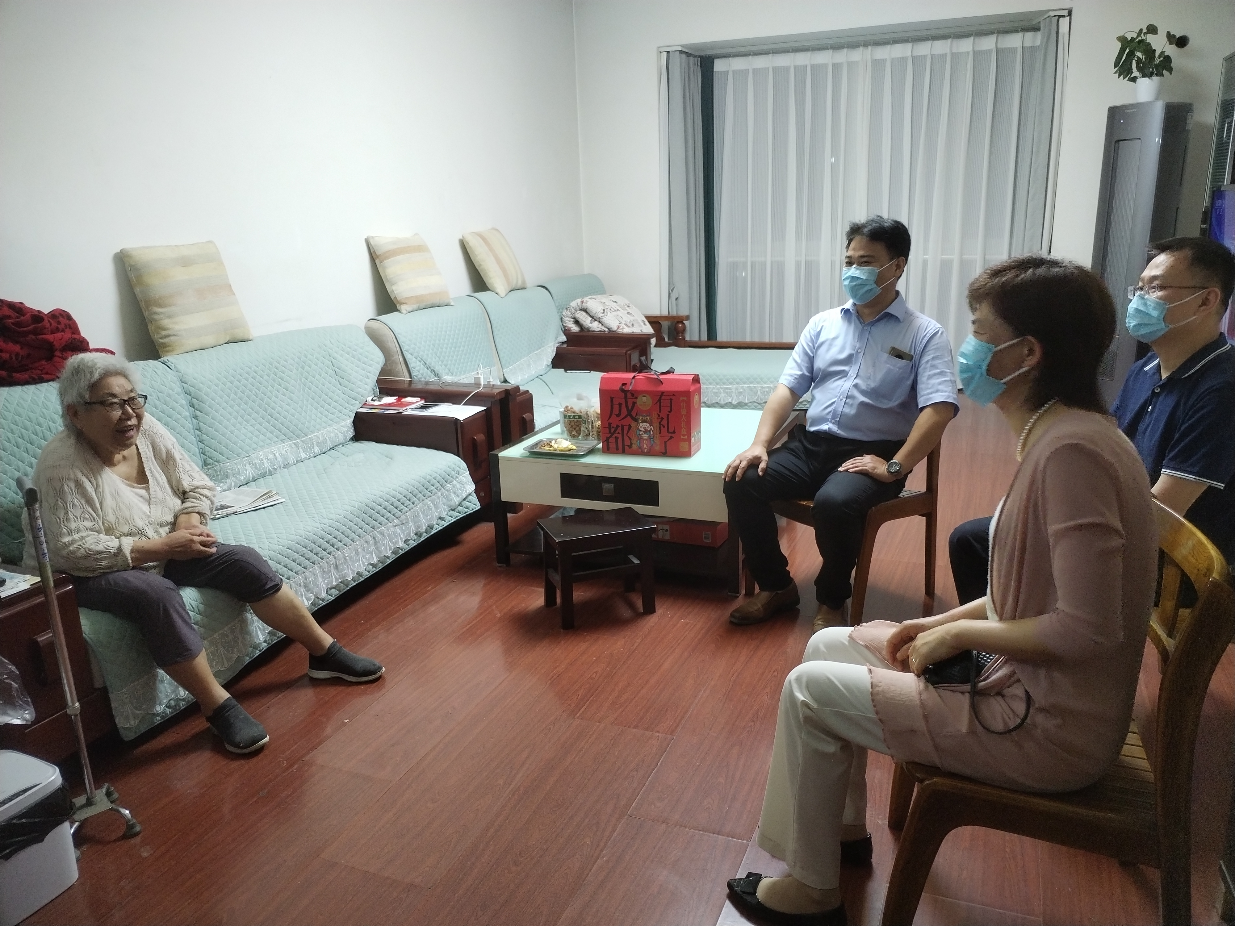 多措并举 全力攻坚---科学城掀起60岁以上老年人疫苗接种攻坚热潮(图11) 多措并举 全力攻坚---科学城掀起60岁以上老年人疫苗接种攻坚热潮(图11)