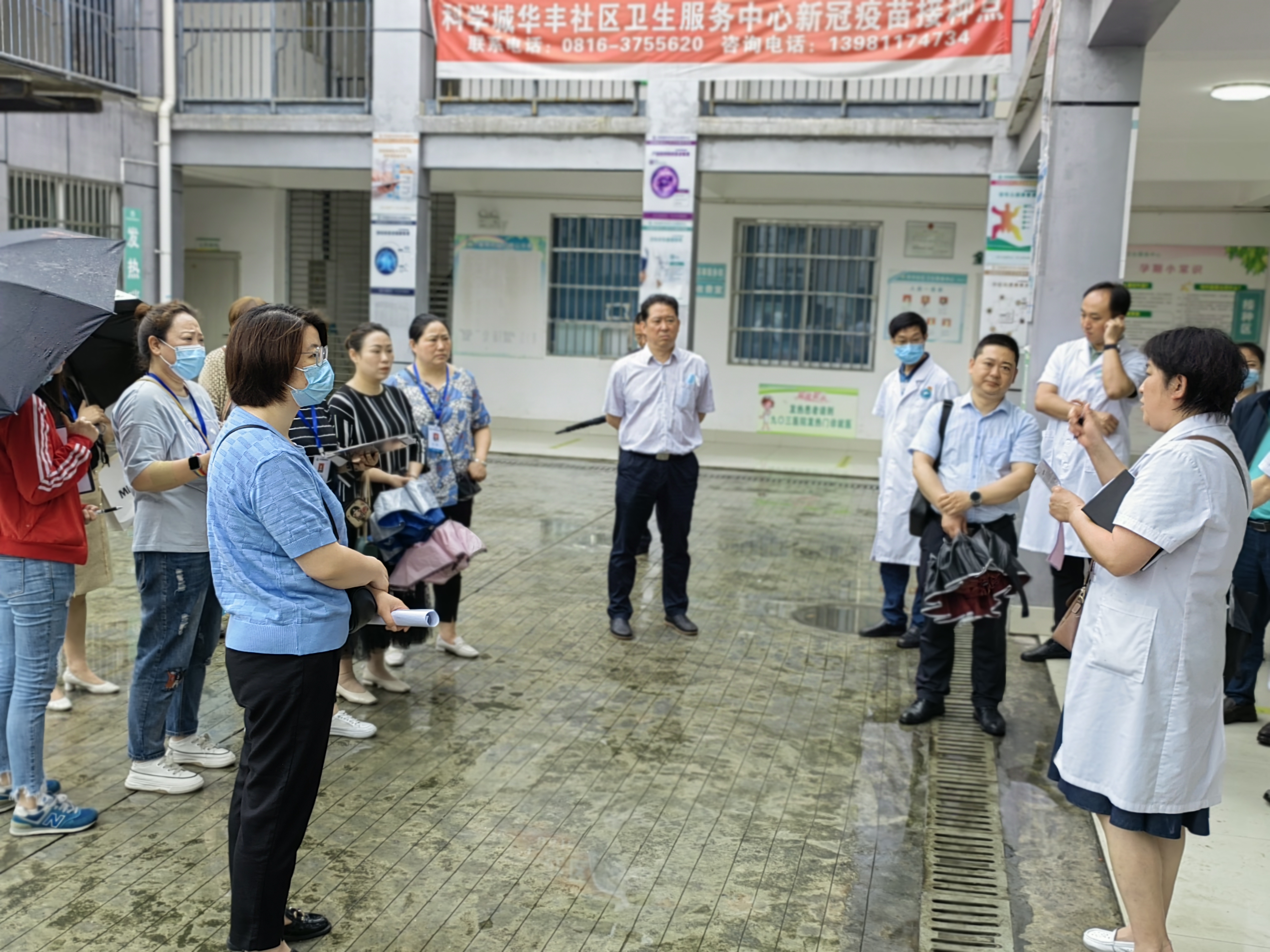 多措并举 全力攻坚---科学城掀起60岁以上老年人疫苗接种攻坚热潮(图12) 多措并举 全力攻坚---科学城掀起60岁以上老年人疫苗接种攻坚热潮(图12)