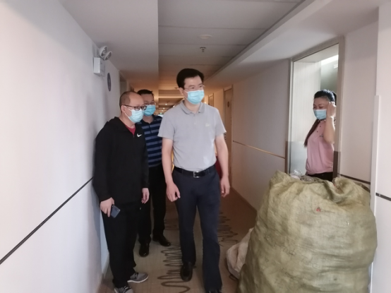 科办苗红波副主任开展疫情防控后备隔离酒店设置情况调研(图3) 科办苗红波副主任开展疫情防控后备隔离酒店设置情况调研(图3)