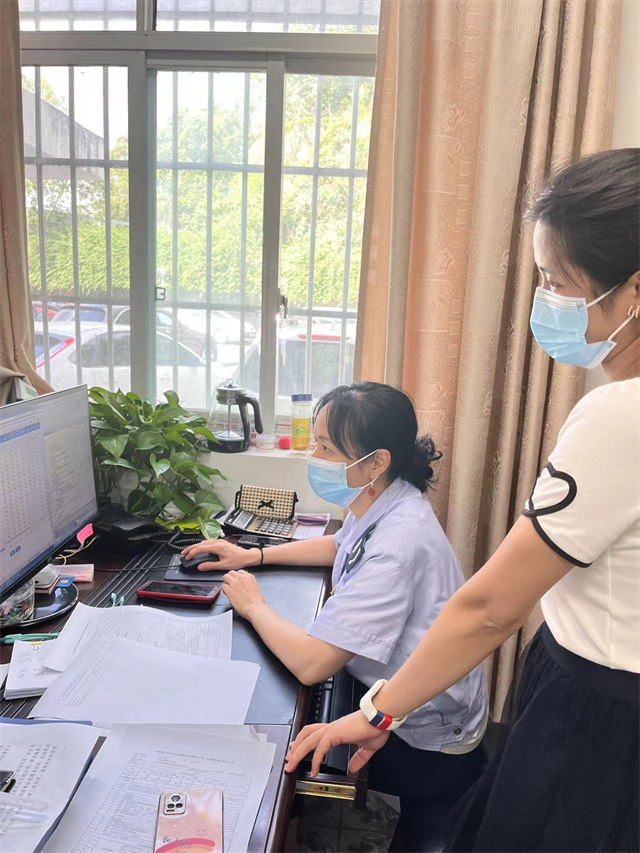 科学城纳税服务战线一颗亮晶晶的星星——王琴荣获全市2021年纳税服务明星(图5) 科学城纳税服务战线一颗亮晶晶的星星——王琴荣获全市2021年纳税服务明星(图5)