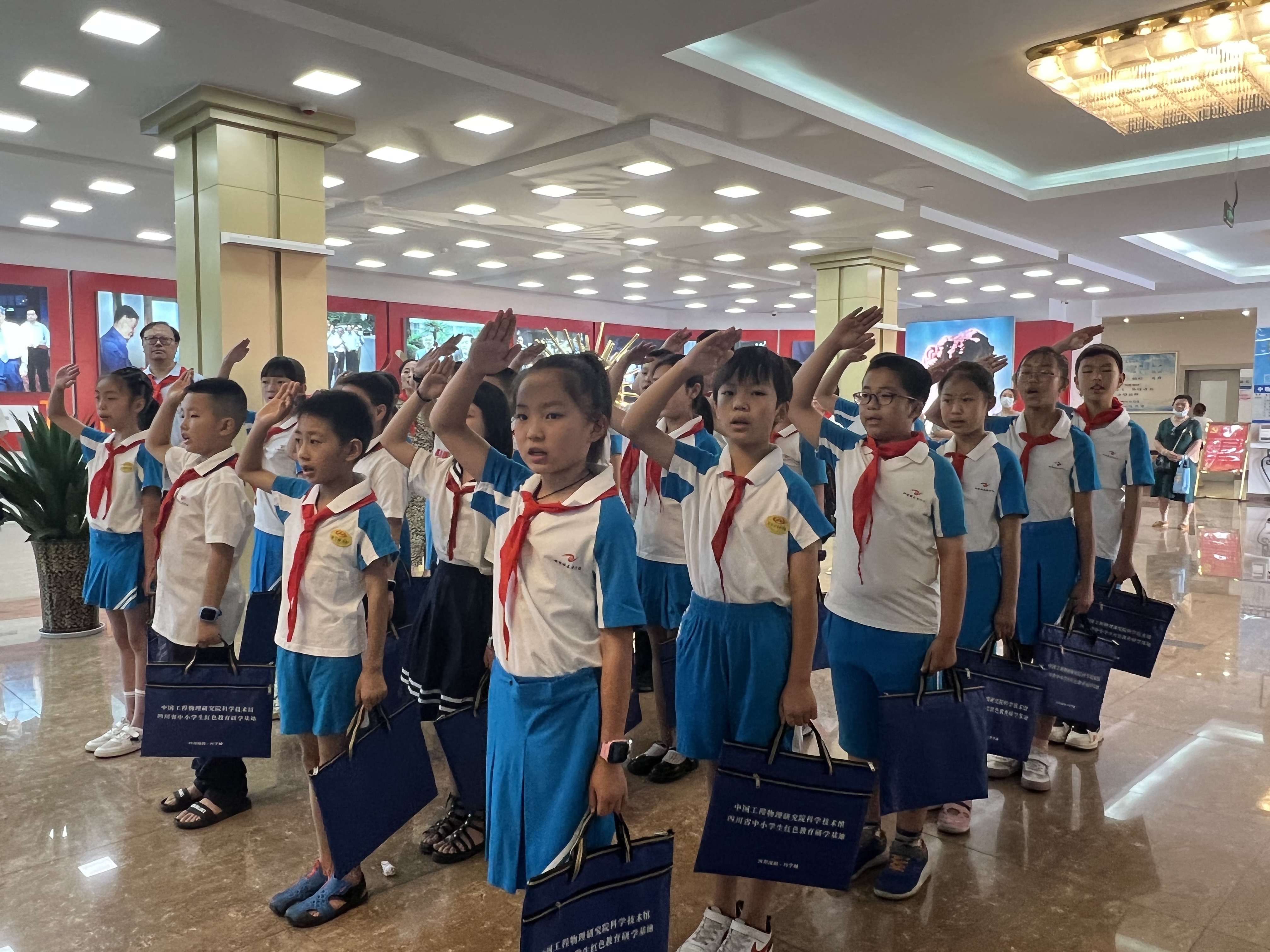 科学城第七期“弘扬两弹精神 红领巾志愿讲解员培训与实践”活动开班啦(图5)