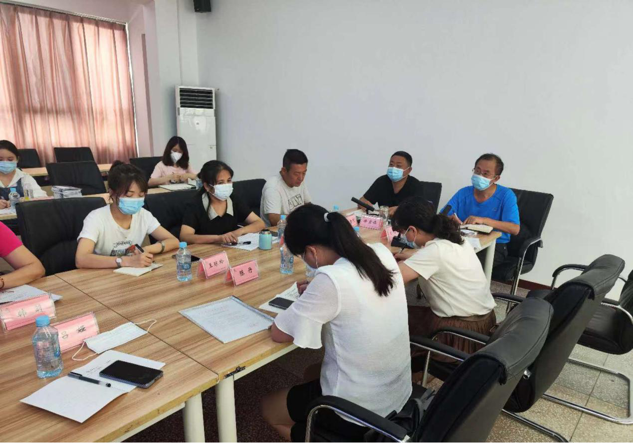 社区管理服务中心 春雷街道办召开城乡环境综合提质三年行动推进会(图2)