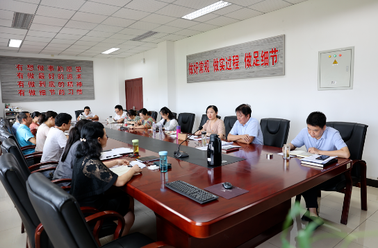 科学城第一中学开展党委中心组（扩大）学习会议(图2)