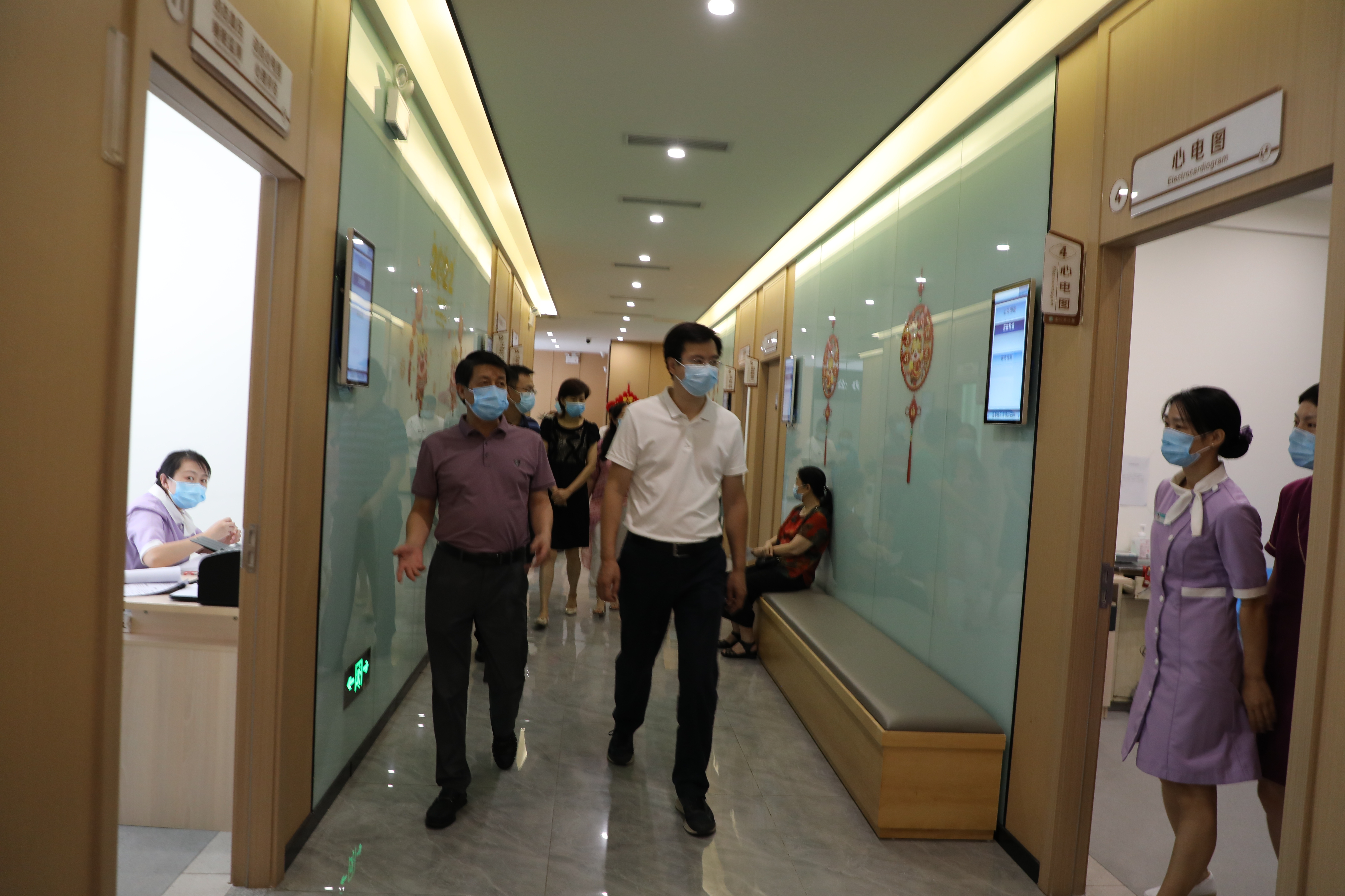 切实扎牢疫情防控网  全面开展疫情防控督查(图4)