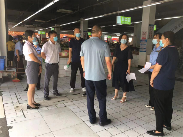 廖钰副书记带队对科学城生活集市环境整治情况开展督导检查(图1)