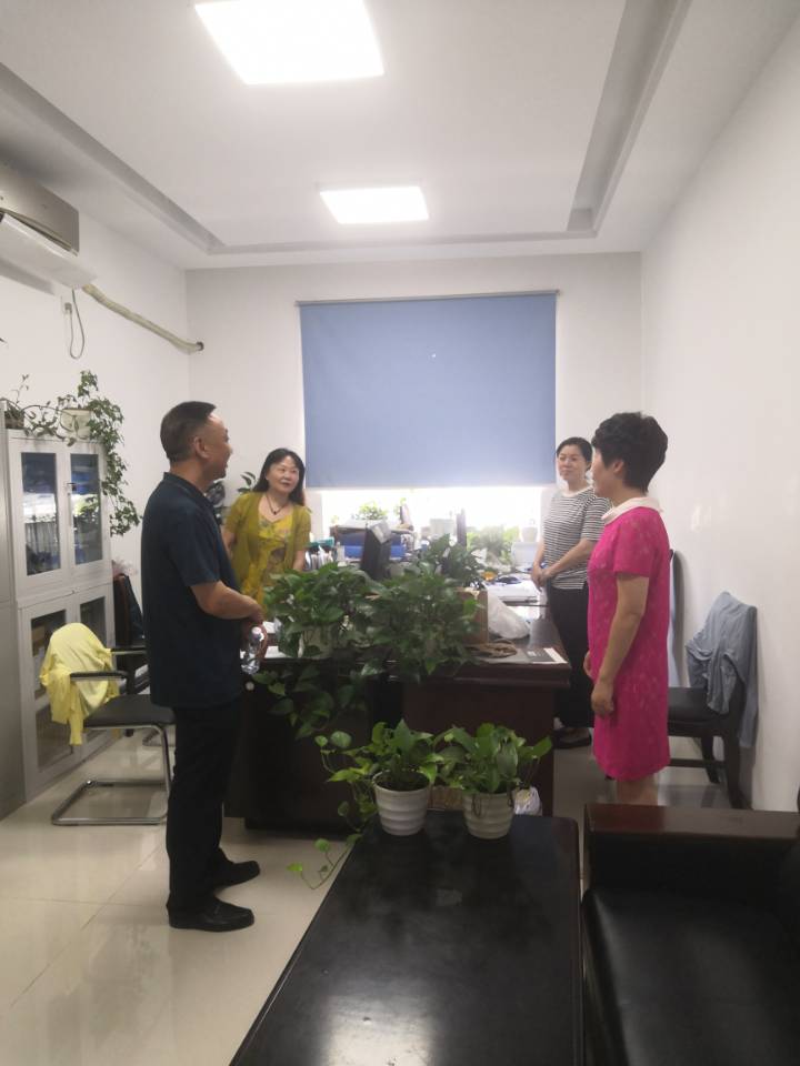 医疗与民政中心开展高温天气消防安全专项检查(图1) 医疗与民政中心开展高温天气消防安全专项检查(图1)