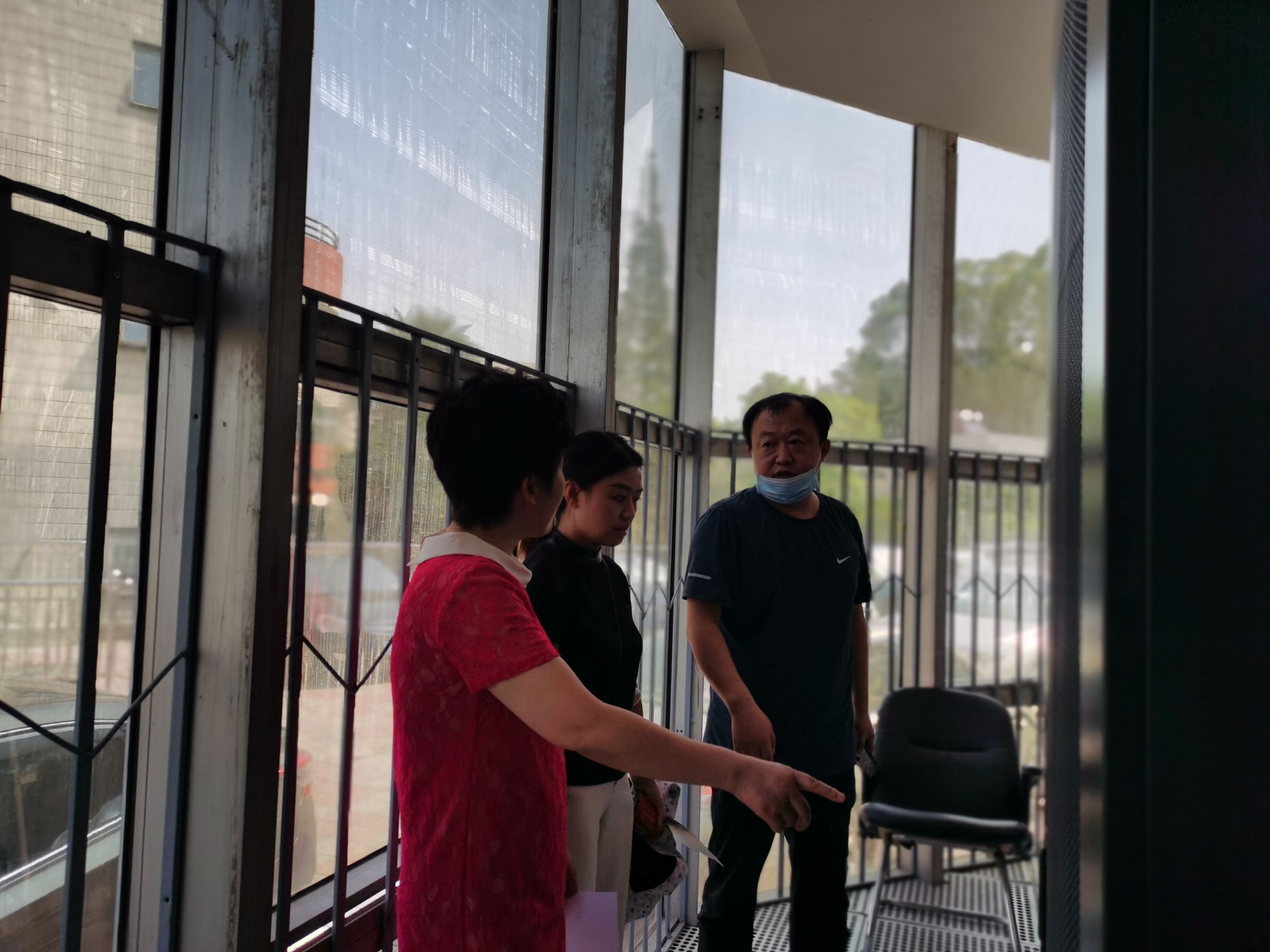 医疗与民政中心开展高温天气消防安全专项检查(图3) 医疗与民政中心开展高温天气消防安全专项检查(图3)