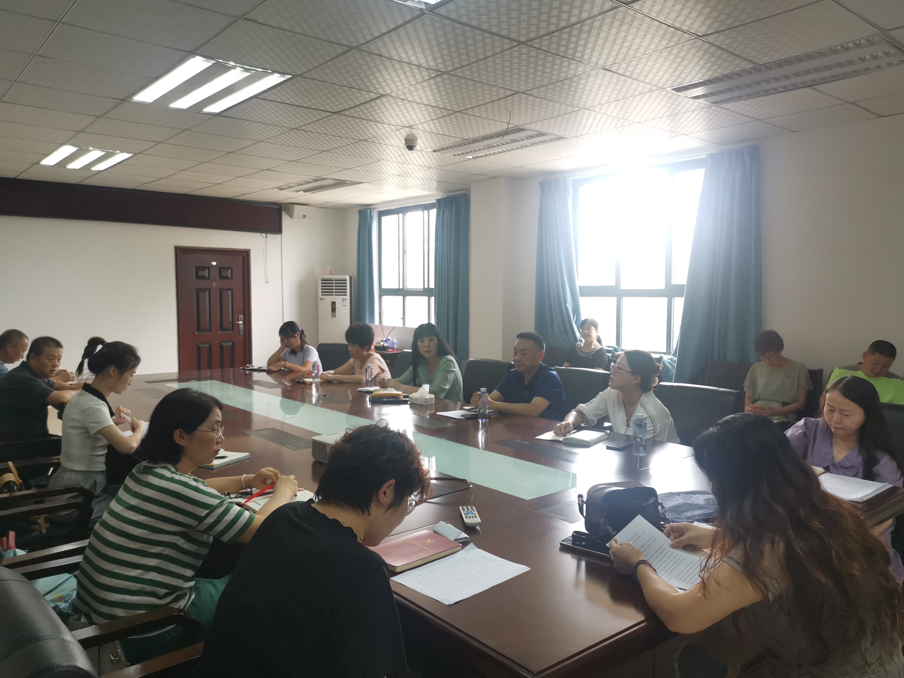 医疗与民政中心党支部专题学习习近平总书记在省部级主要领导干部专题研讨班上的重要讲话精神(图1) 医疗与民政中心党支部专题学习习近平总书记在省部级主要领导干部专题研讨班上的重要讲话精神(图1)