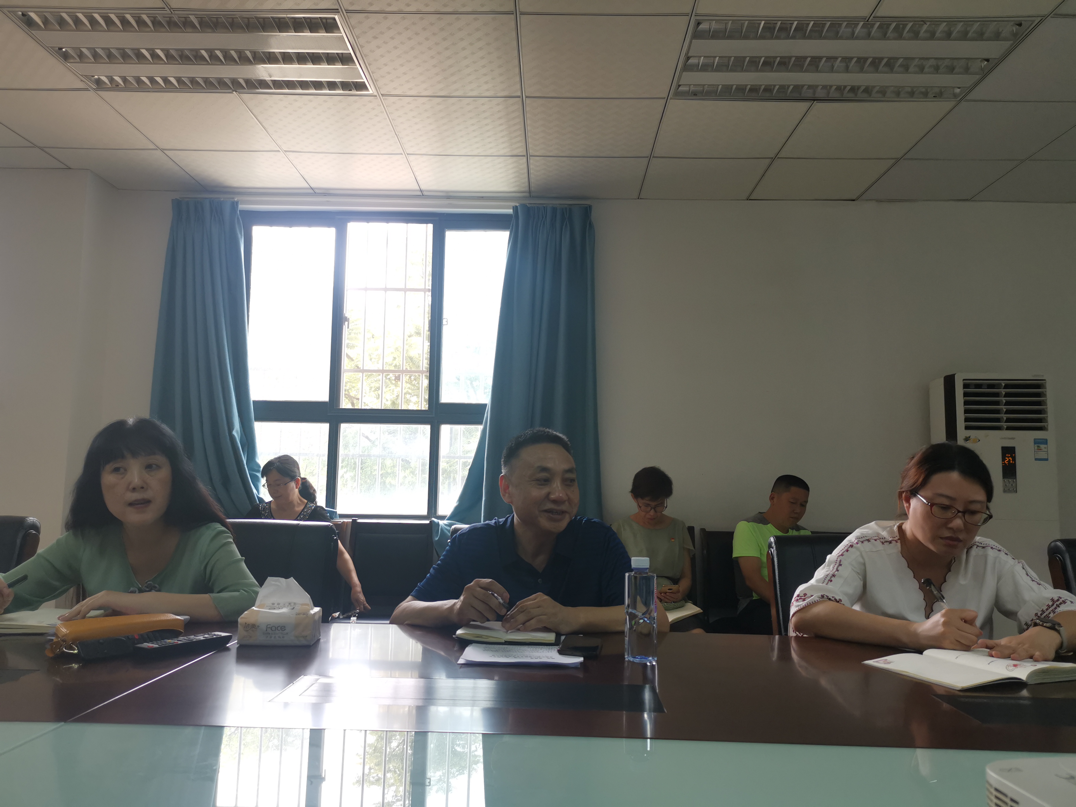 医疗与民政中心党支部专题学习习近平总书记在省部级主要领导干部专题研讨班上的重要讲话精神(图2) 医疗与民政中心党支部专题学习习近平总书记在省部级主要领导干部专题研讨班上的重要讲话精神(图2)