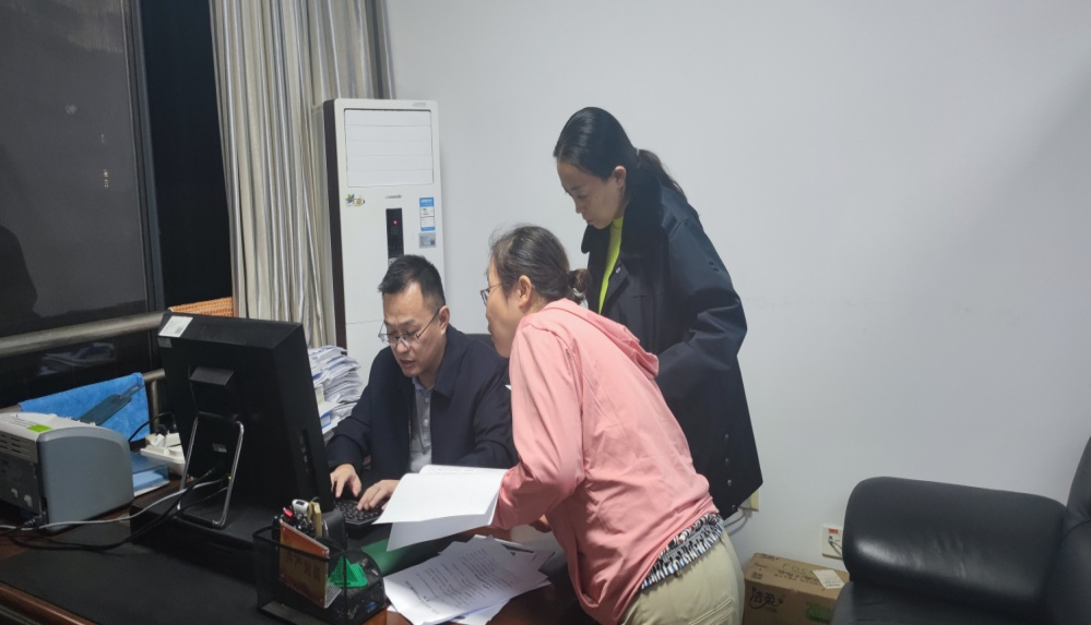 风雨过后见彩虹,浮云过后艳阳天!——是我们最长情的告白(图1) 风雨过后见彩虹,浮云过后艳阳天!——是我们最长情的告白(图1)