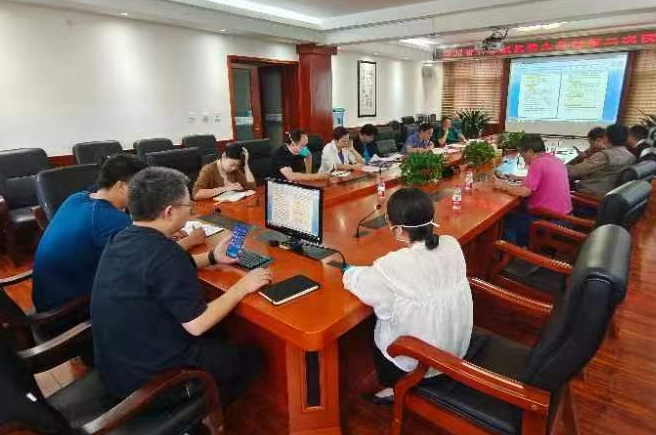 科医“大白”日夜奋战 助力科学城全员核酸检测(图1) 科医“大白”日夜奋战 助力科学城全员核酸检测(图1)