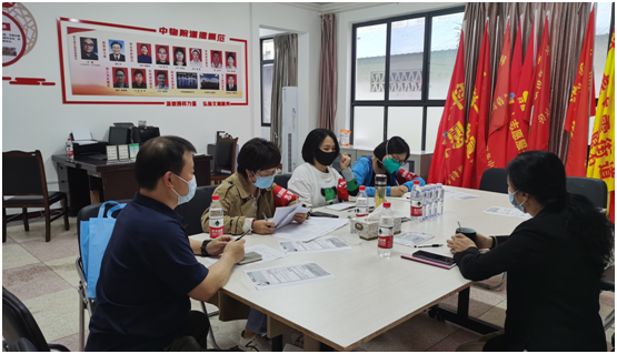 党徽在基层一线熠熠生辉(图2)
