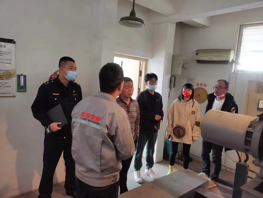 绵阳市市场监管局、市政务服务监督管理局到科学城检查下放许可（委托）事项承接情况(图3)