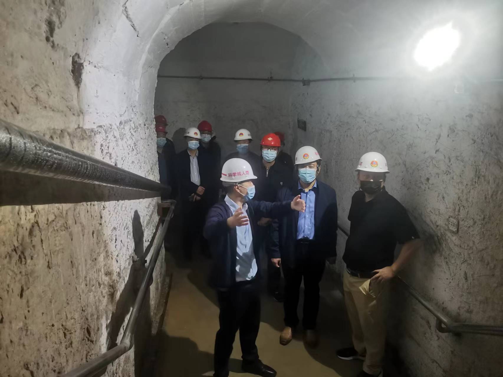 班开洪书记率检查组深入一线进行安全生产工作检查(图4)