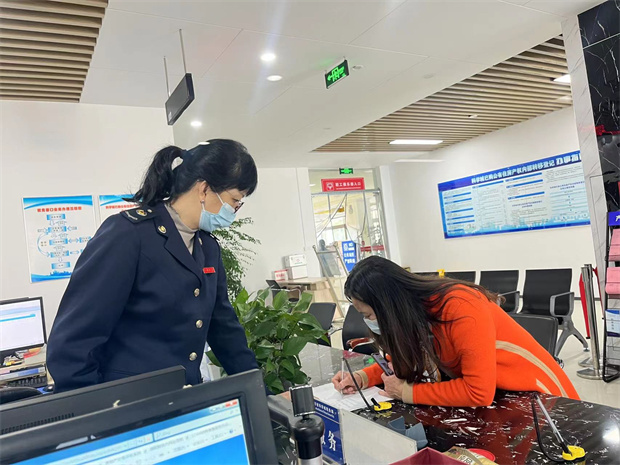 科学城税务局“我为群众办实事”系列故事二则(图2) 科学城税务局“我为群众办实事”系列故事二则(图2)