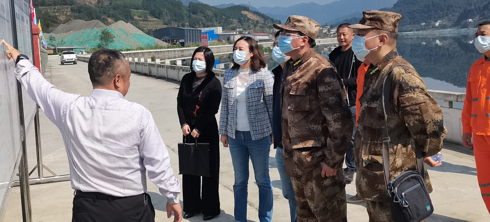 科学城政法委与院相关部门开展安保工作联合巡查(图2) 科学城政法委与院相关部门开展安保工作联合巡查(图2)