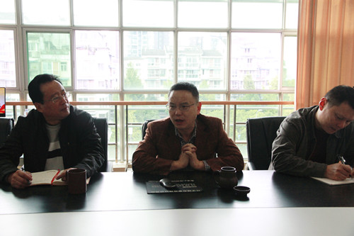 政法与武装部党支部组织全体职工认真学习党的二十大报告精神(图1) 政法与武装部党支部组织全体职工认真学习党的二十大报告精神(图1)