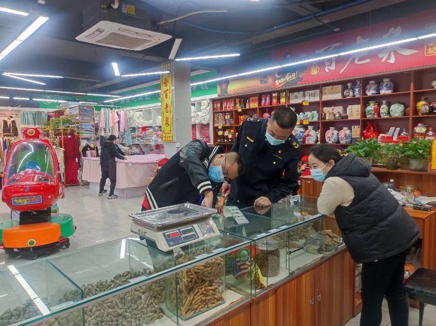 杜绝“缺斤少两”作弊行为——科学城市场监管局开展民生计量器具免费强制检定工作(图3)