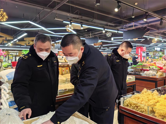 科学城“春雷行动2023”专题报道第八期  节前食品安全突击检查(图3)