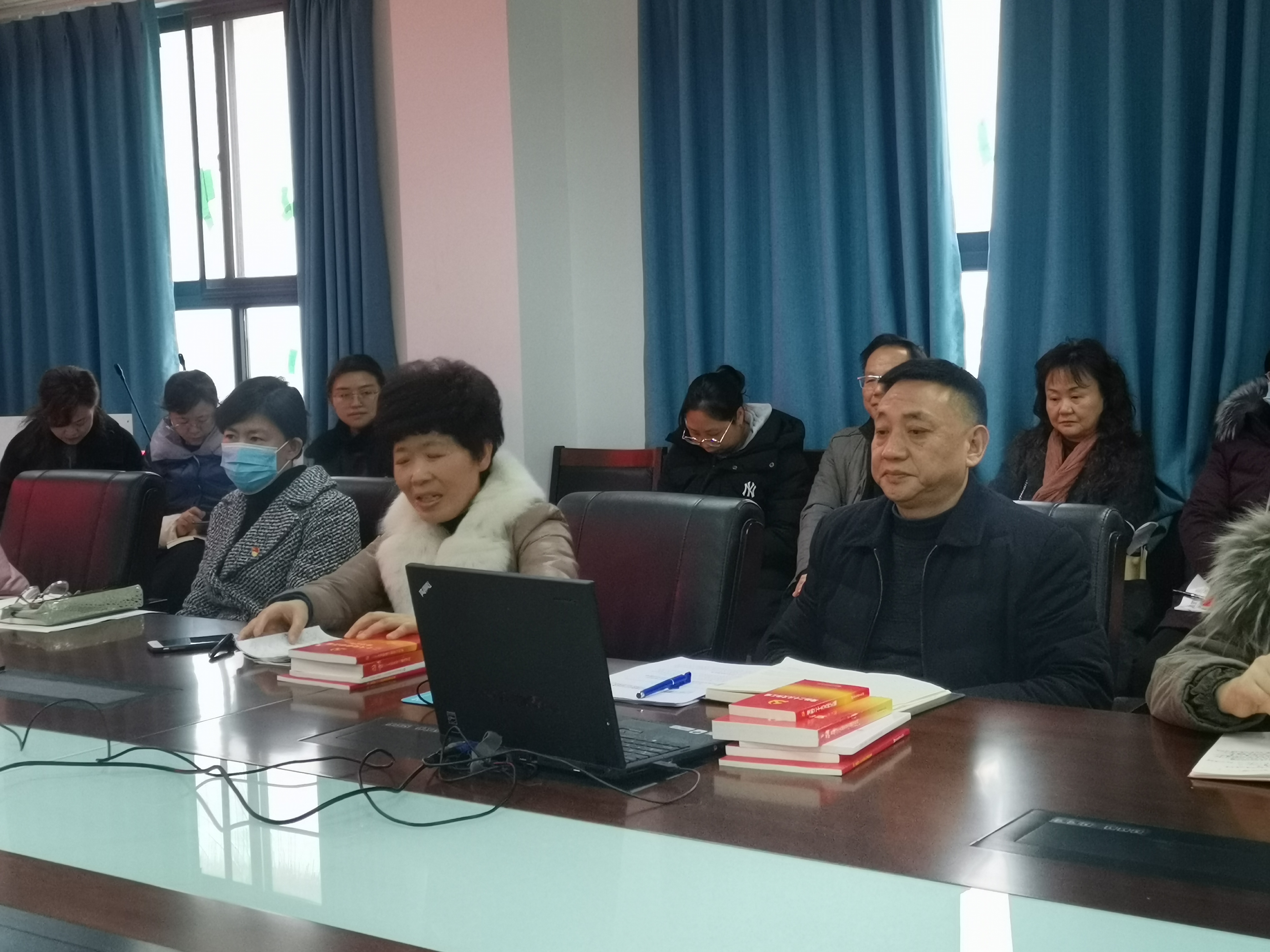 医疗与民政中心召开"院医保个人账户扩大使用范围政策”培训(图3) 医疗与民政中心召开"院医保个人账户扩大使用范围政策”培训(图3)