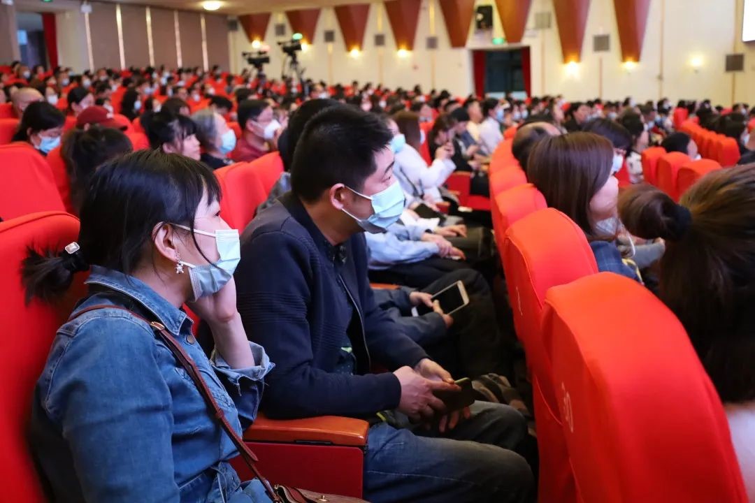 科学城春蕾学校举办家庭教育大型公益讲座(图3)