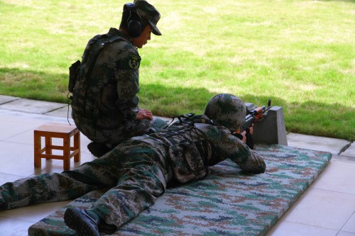 中物院人武部组织基干民兵进行轻武器实弹射击考核(图6) 中物院人武部组织基干民兵进行轻武器实弹射击考核(图6)