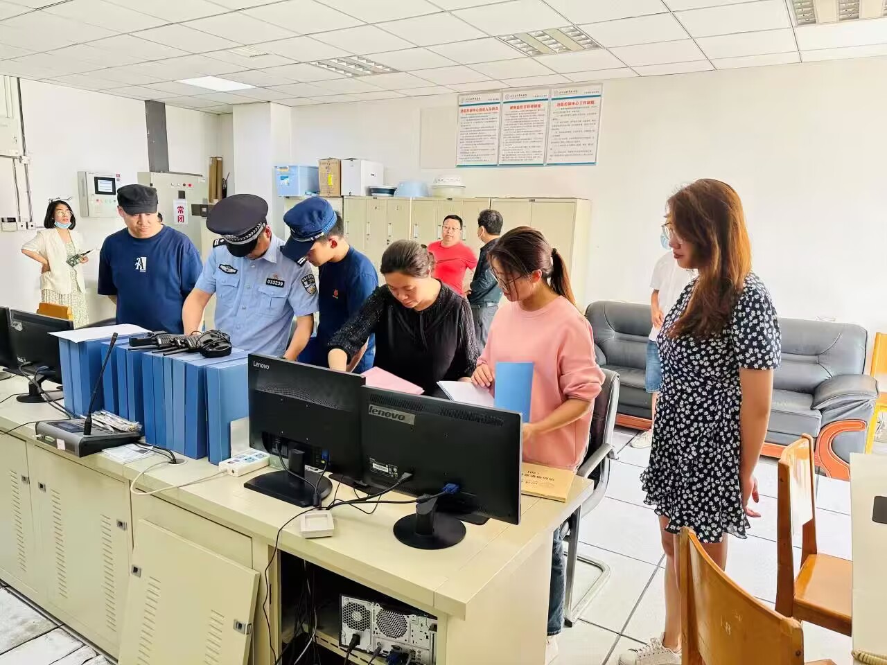 强意识 保安全 科学城卫健委开展消防安全隐患排查(图1) 强意识 保安全 科学城卫健委开展消防安全隐患排查(图1)