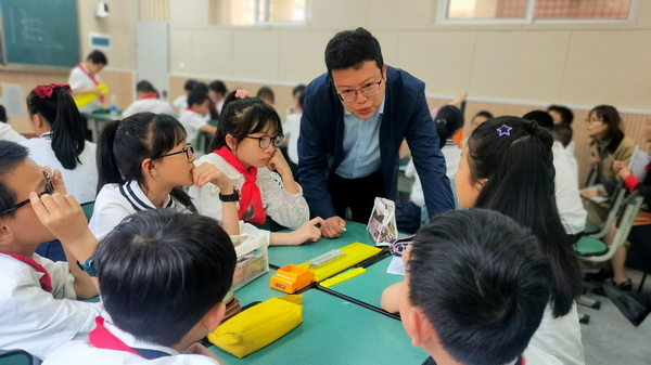 科学城春蕾学校开展“文轩教育杯”小学科学骨干教师培训暨教育教学成果展评活动(图4)