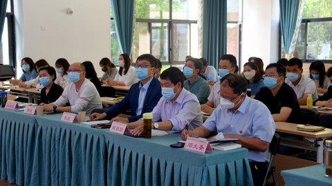 春蕾学校学习贯彻习近平新时代中国特色社会主义思想主题教育专题党课(图1)