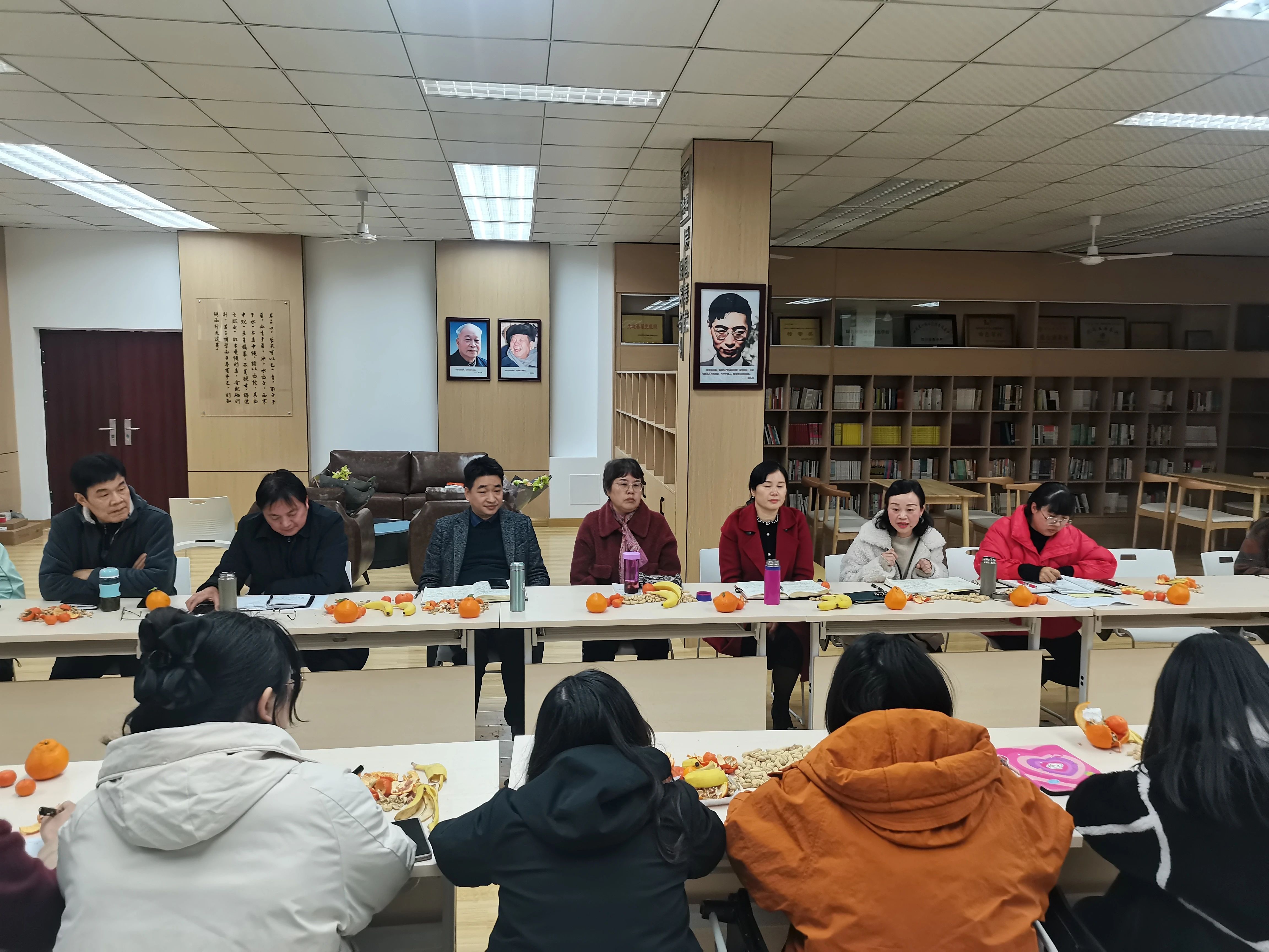 疫别重逢话知心 交流分享促成长——科学城一中青年教师座谈会(图5)