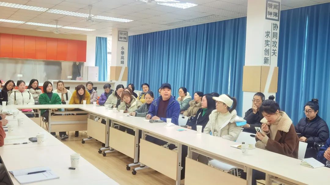 以心相约促成长 家校共育齐担当——记科一中家长沙龙活动(图6)