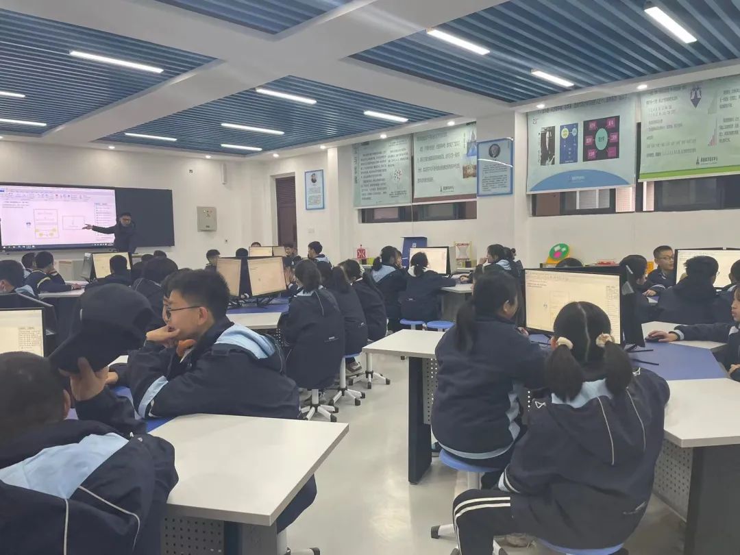 【科一·科技节】学科教室体验，科技引领未来——科技节系列报道（二）(图8)