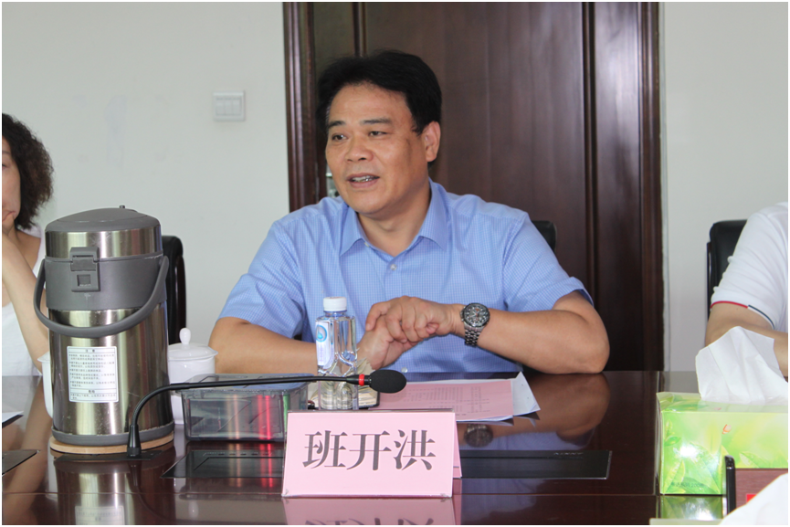 绵阳市委编办主任党海燕一行到科学城办事处交流调研(图4)